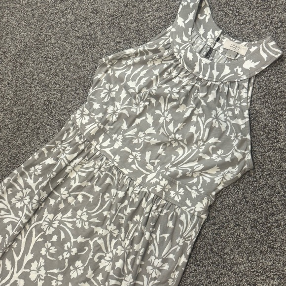 LOFT Gray and White Patterned Dress - Picture 3 of 6